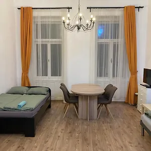  Apartman Roland Downtown - Buda